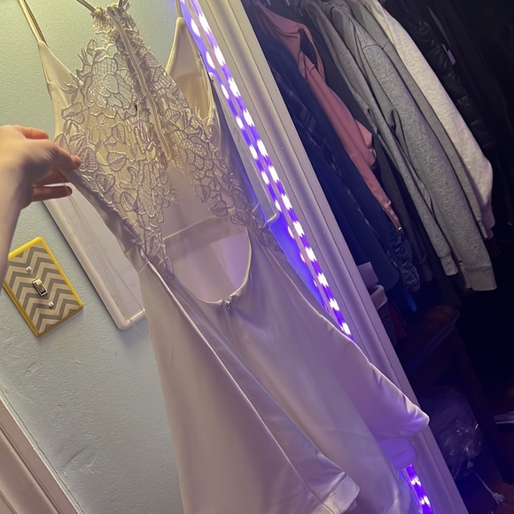 Formal dress. - Picture 2 of 2